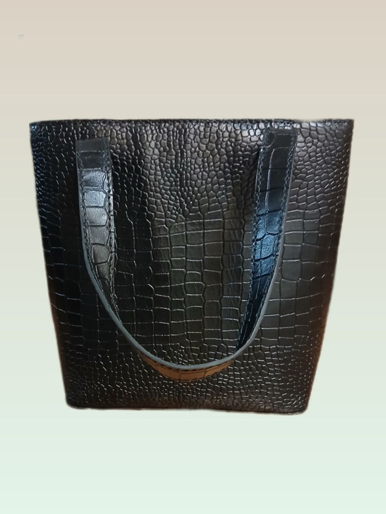 کیف دستی زنانه چرم طبیعی دستدوز زیباس چرم