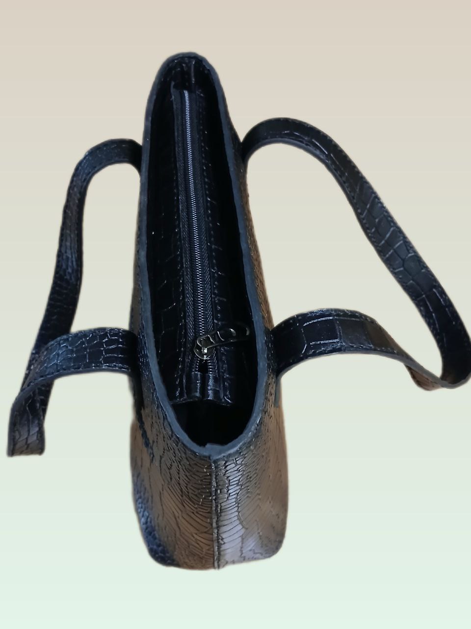 کیف زنانه شیک و خاص زیباس چرم