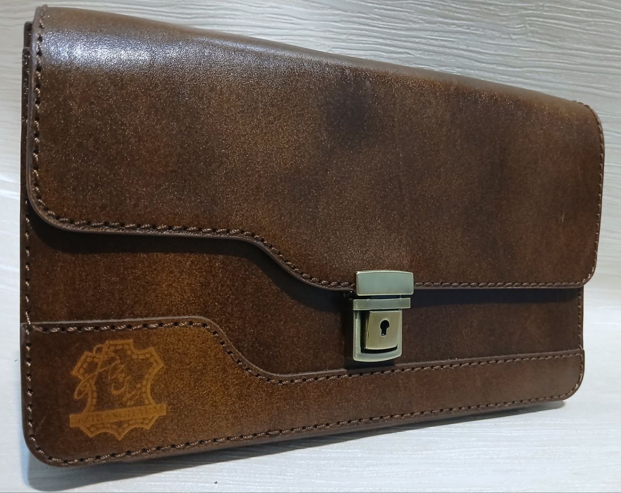 کیف چرمی مردانه دستدوز مناسب محل کار