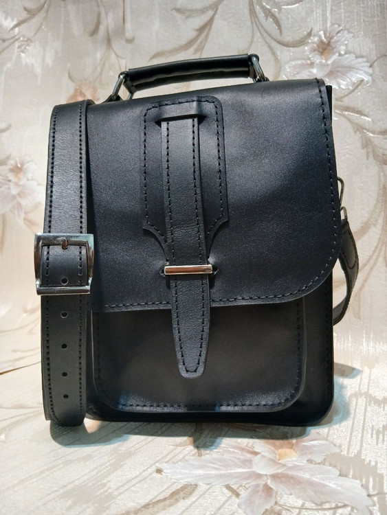 کیف حمایلی و دوشی چرم طبیعی دستدوز زیباس چرم