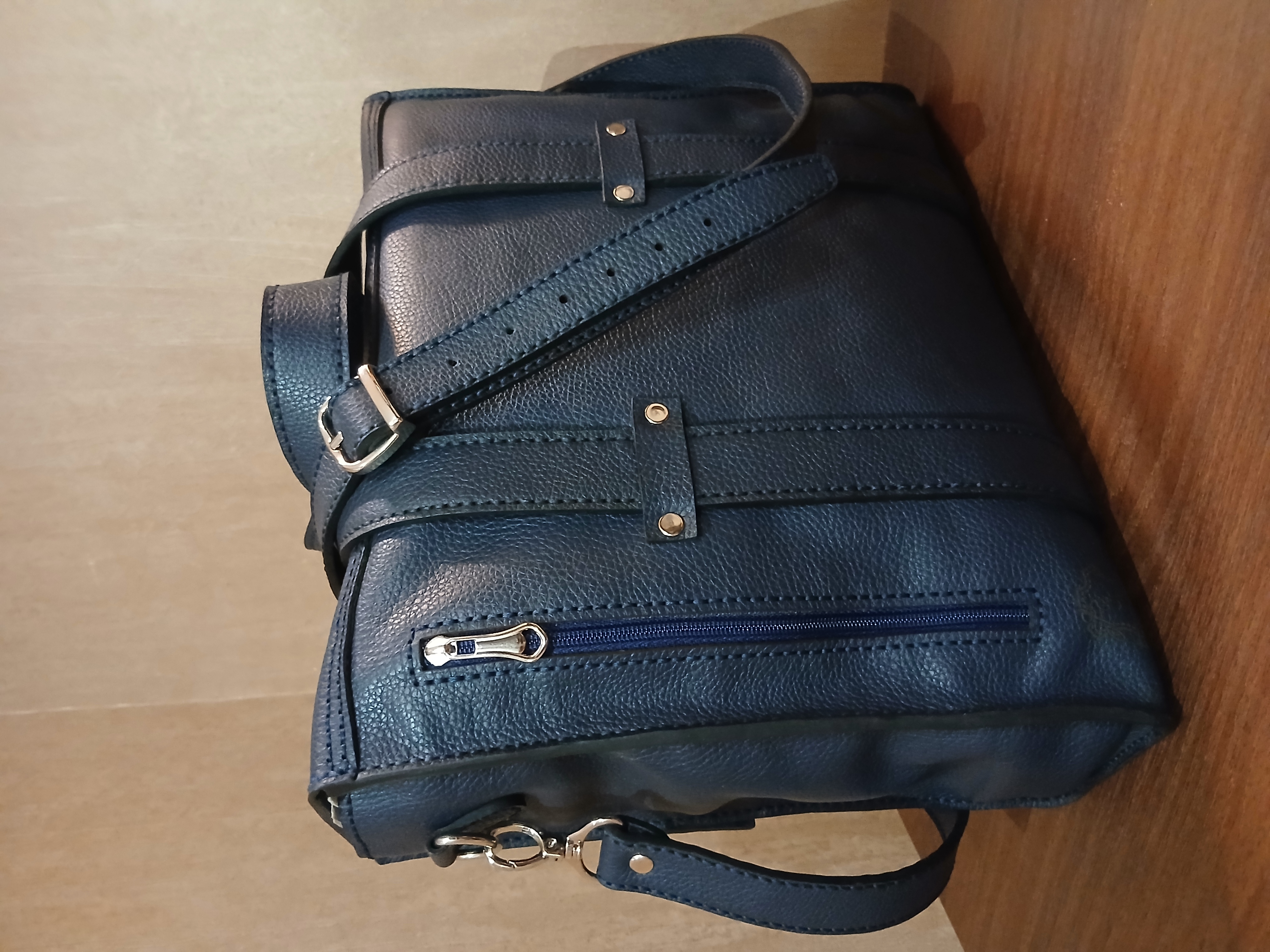 کیف چرم دستدوز اداری زیباس چرم