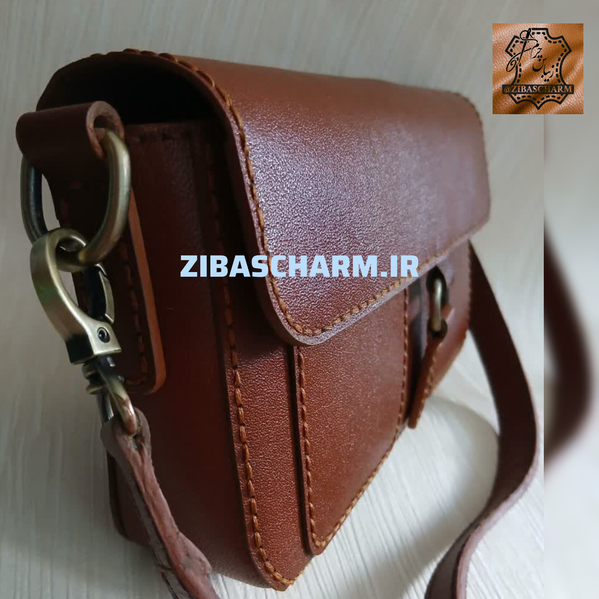 کیف زنانه چرم طبیعی با دوخت دستی